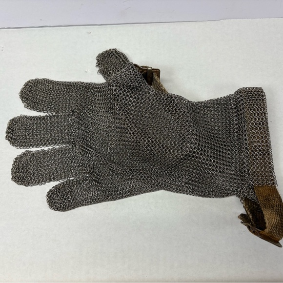 Vintage Chain Mesh Blade Safety Gloves For Butchers And Meat Cutters Poultry